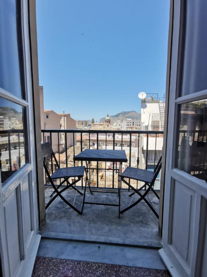 Il Tempo E La Stanza Apartment Palermo Bagian luar foto