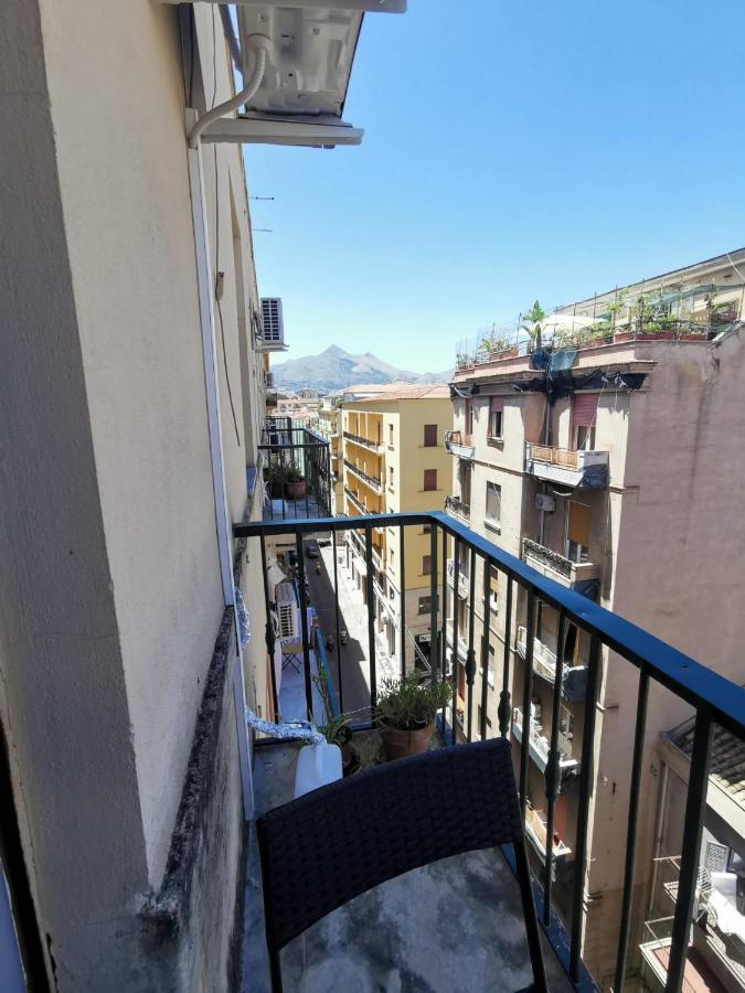 Il Tempo E La Stanza Apartment Palermo Bagian luar foto